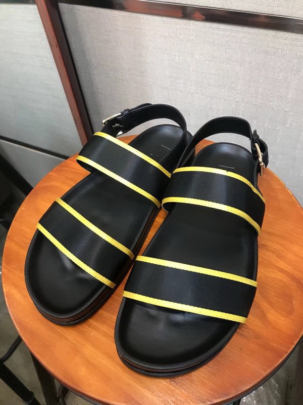 LV men slippers AAA-285(38-45)