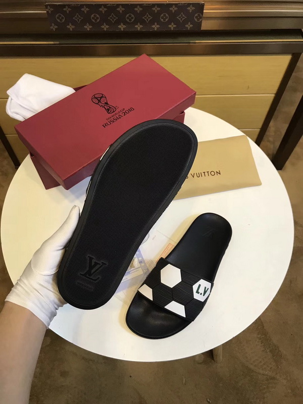 LV men slippers AAA-289(38-45)