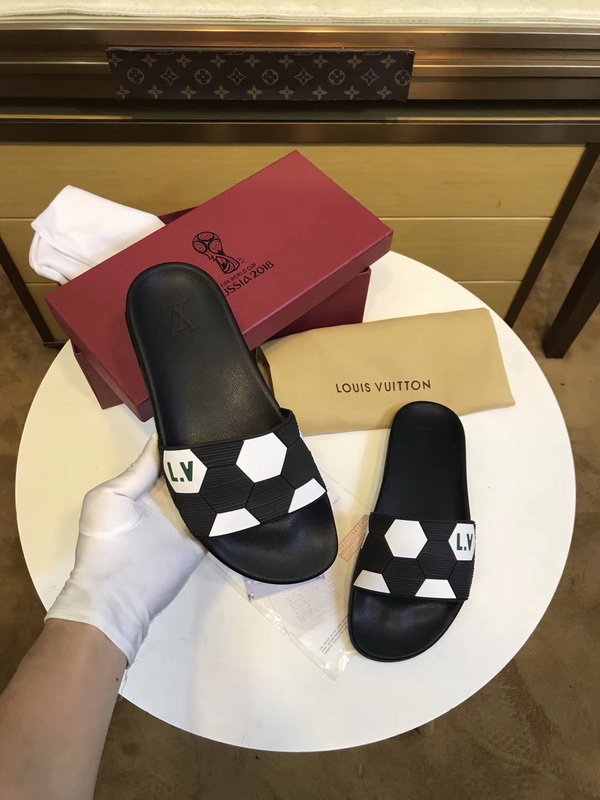 LV men slippers AAA-289(38-45)