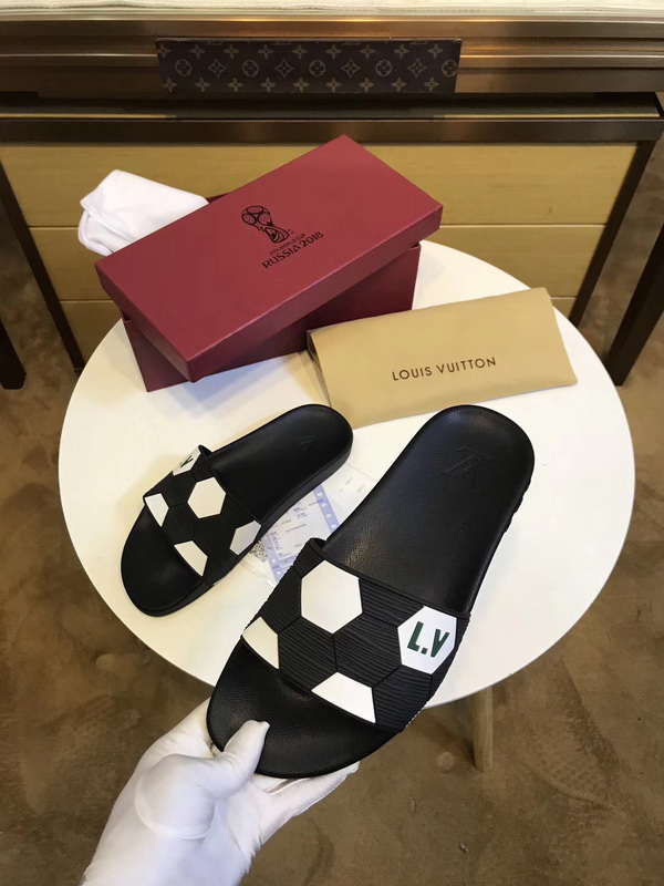 LV men slippers AAA-289(38-45)