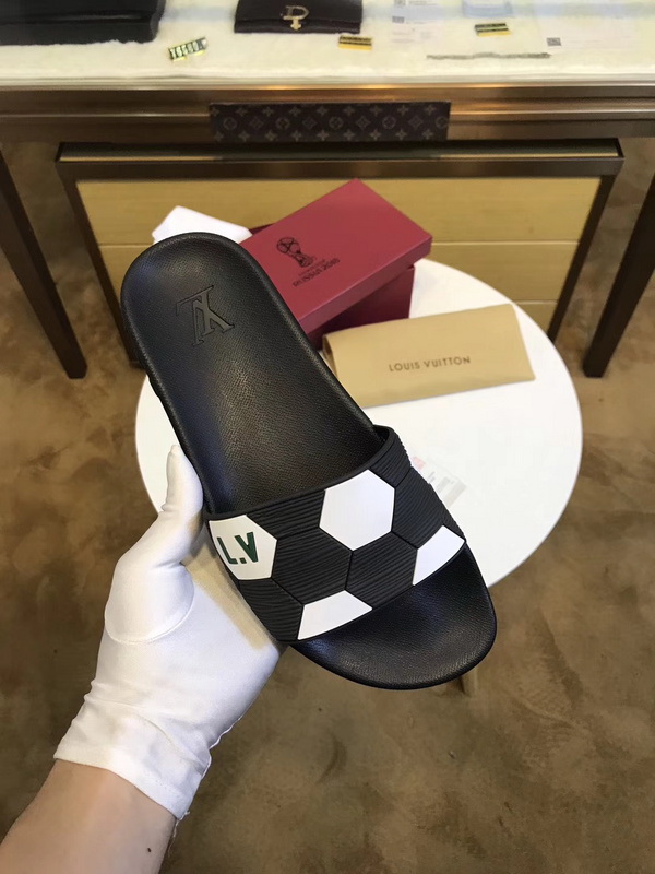 LV men slippers AAA-289(38-45)