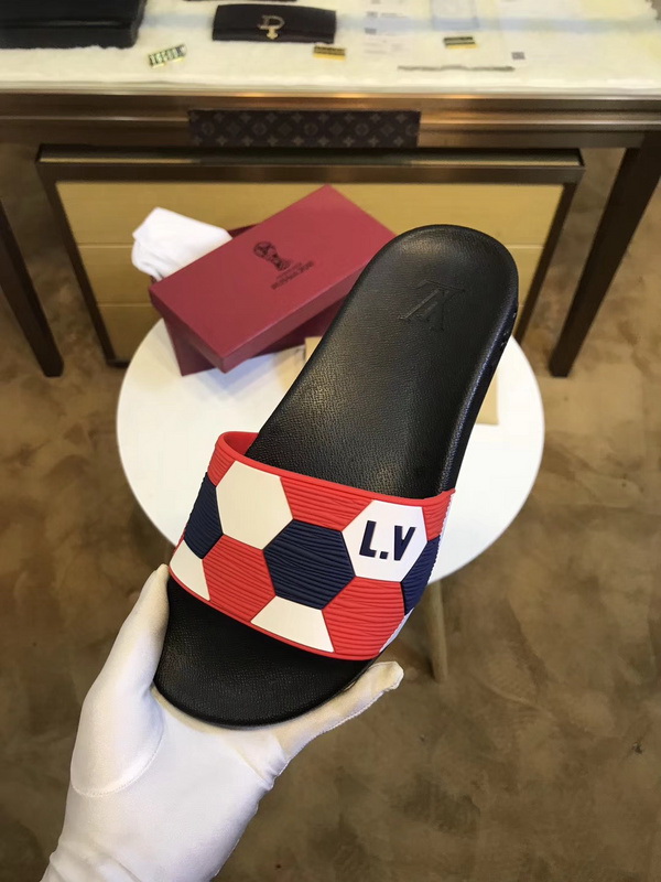 LV men slippers AAA-291(38-45)