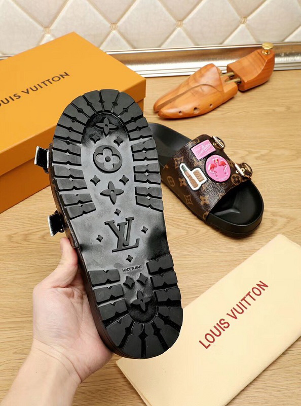 LV men slippers AAA(38-44)-229