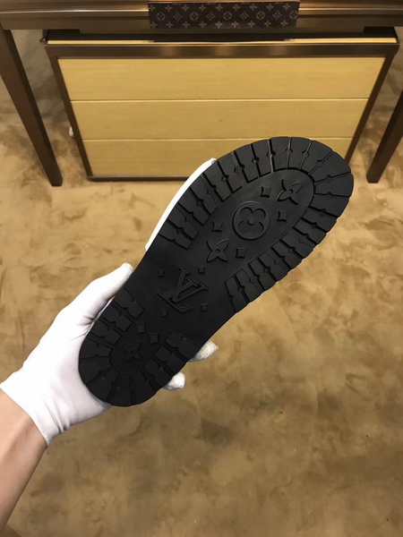 LV men slippers AAA(38-45)-144