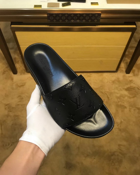 LV men slippers AAA(38-45)-145