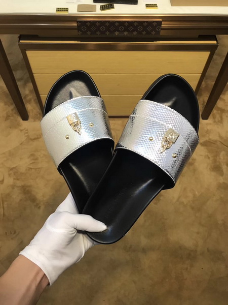 LV men slippers AAA(38-45)-146