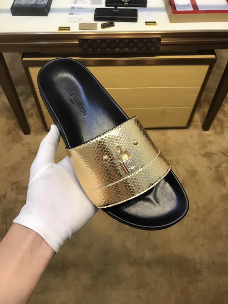 LV men slippers AAA(38-45)-147