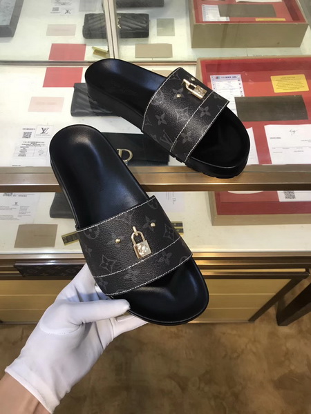 LV men slippers AAA(38-45)-148