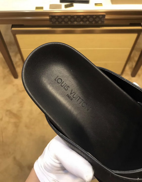 LV men slippers AAA(38-45)-150