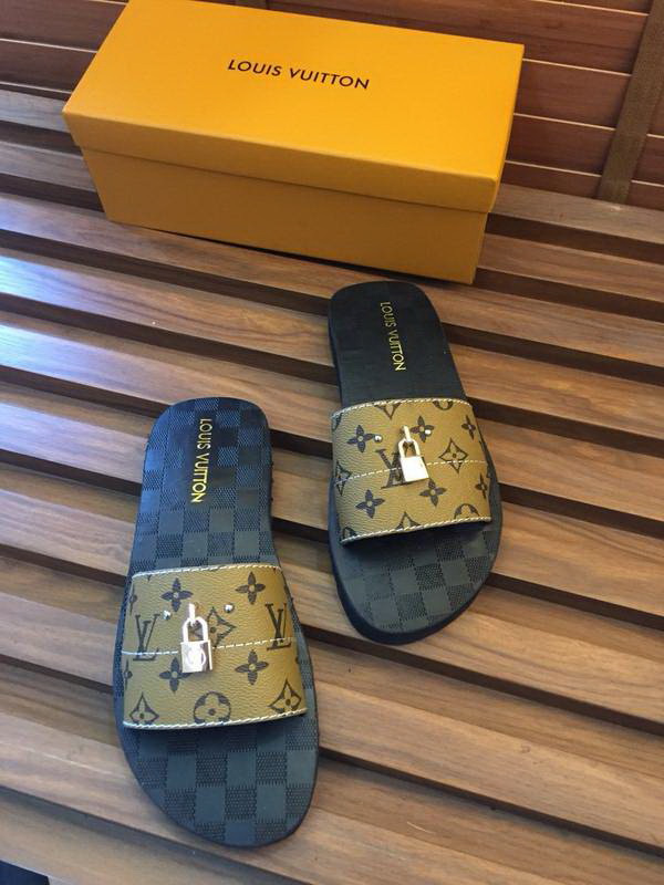 LV men slippers AAA(38-45)-156