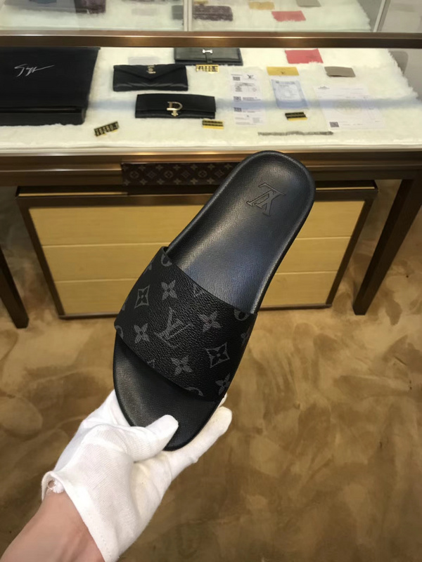 LV men slippers AAA(38-45)-160