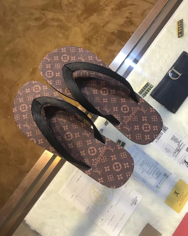 LV men slippers AAA(38-45)-164