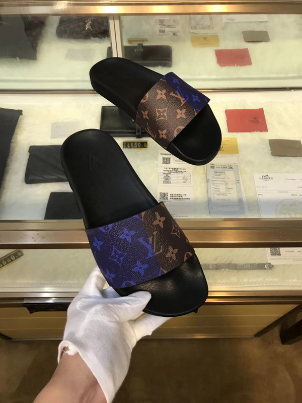 LV men slippers AAA(38-45)-167