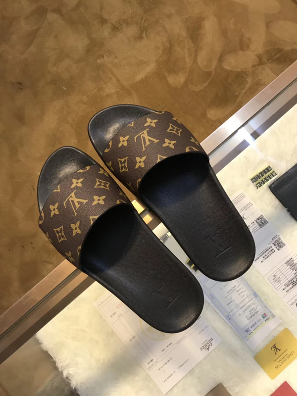 LV men slippers AAA(38-45)-169