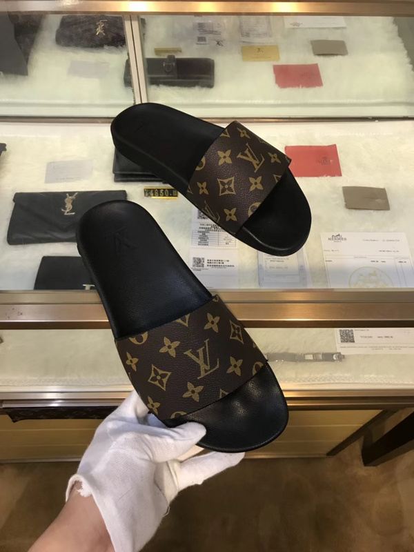 LV men slippers AAA(38-45)-169