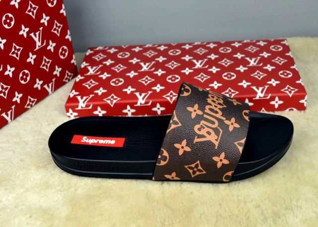 LV men slippers AAA(38-45)-201