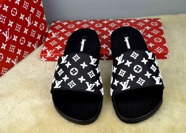 LV men slippers AAA(38-45)-204