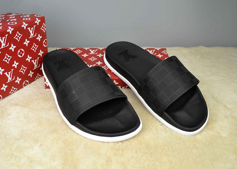 LV men slippers AAA(38-45)-205