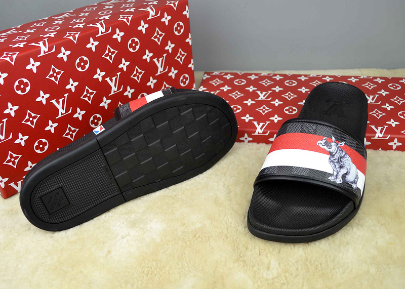 LV men slippers AAA(38-45)-207