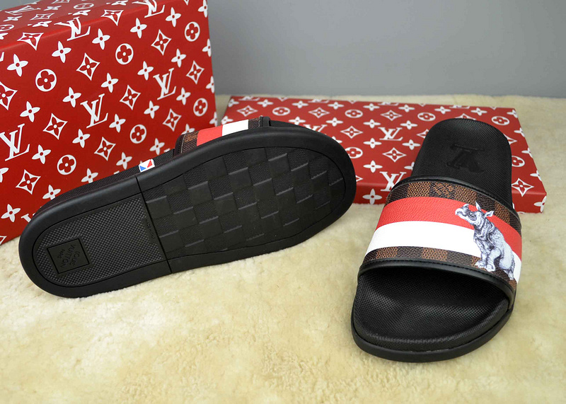 LV men slippers AAA(38-45)-208