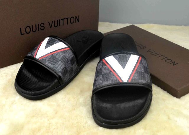 LV men slippers AAA(38-45)-211