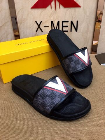 LV men slippers AAA(38-45)-212