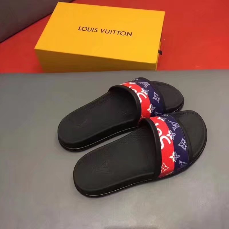 LV men slippers AAA(38-45)-216