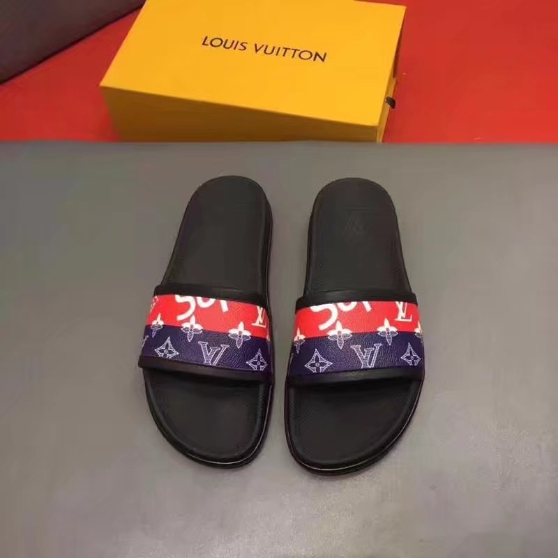 LV men slippers AAA(38-45)-216