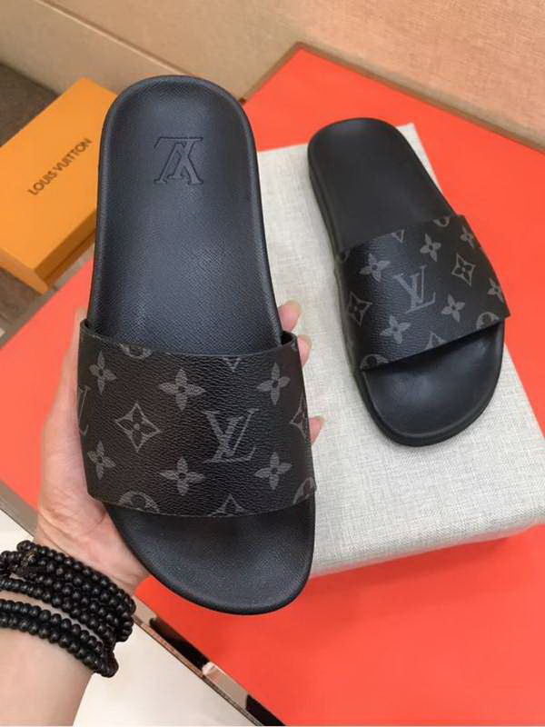 LV men slippers AAA(38-45)-217