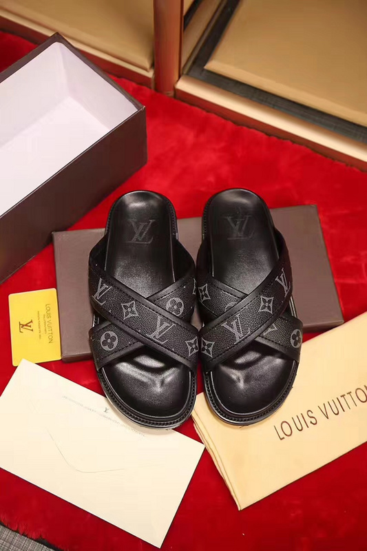 LV men slippers AAA(38-46)-171