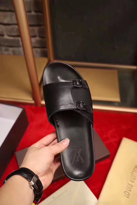 LV men slippers AAA(38-46)-174