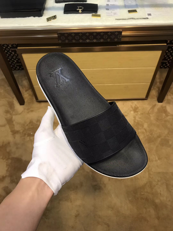 LV men slippers AAA(38-46)-176