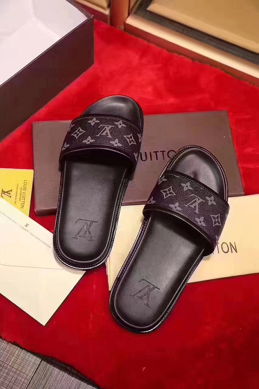 LV men slippers AAA(38-46)-179