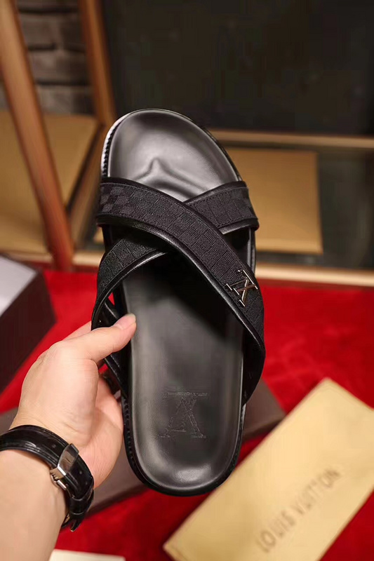 LV men slippers AAA(38-46)-181