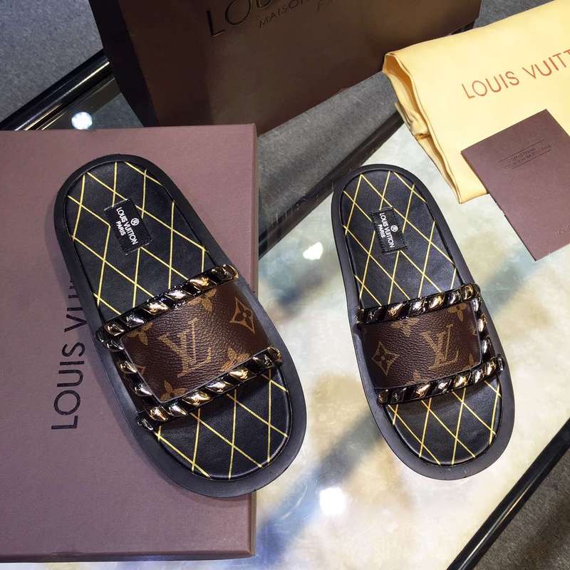 LV women slippers AAA-007