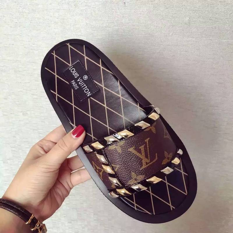 LV women slippers AAA-008