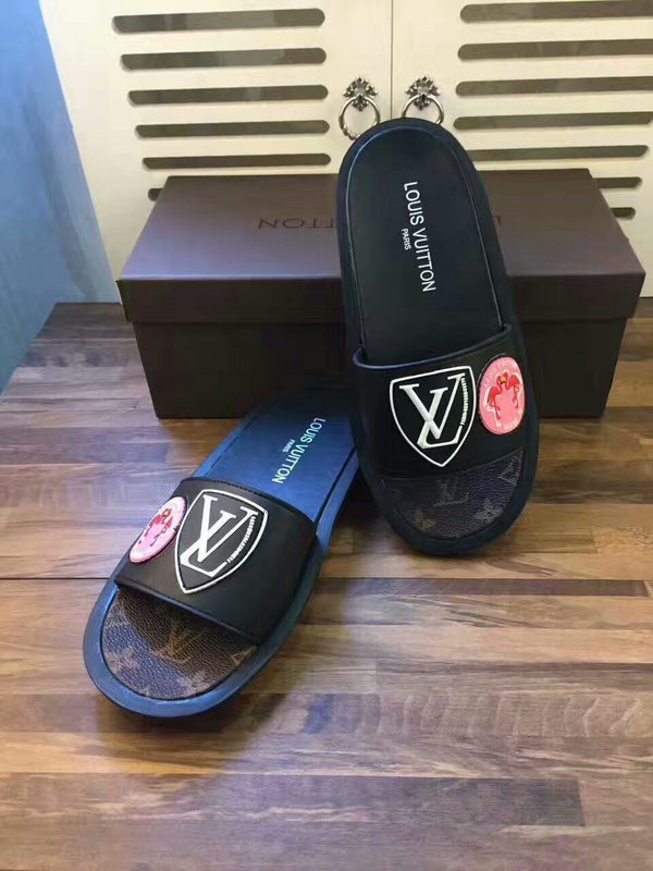 LV women slippers AAA-015