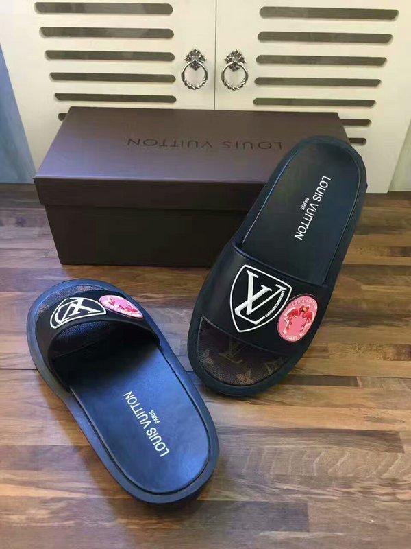 LV women slippers AAA-015