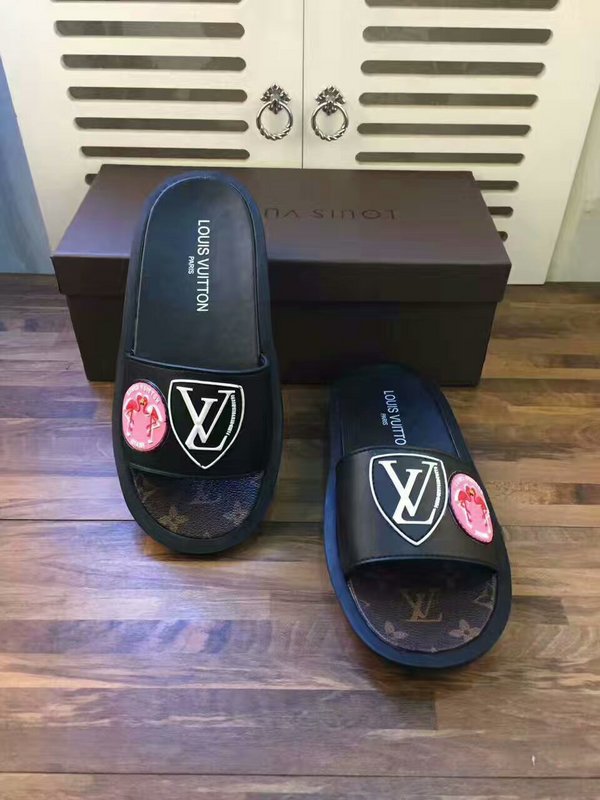 LV women slippers AAA-015