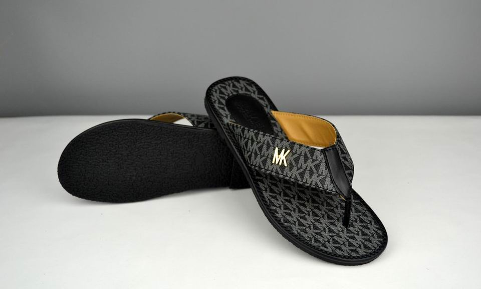 MK women slippers AAA-001(35-42)