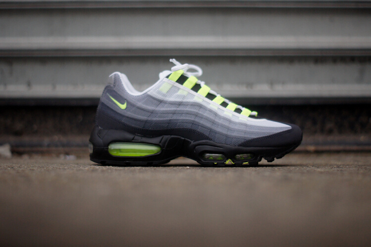 Nike Air Max 95 Neon OG GREEN