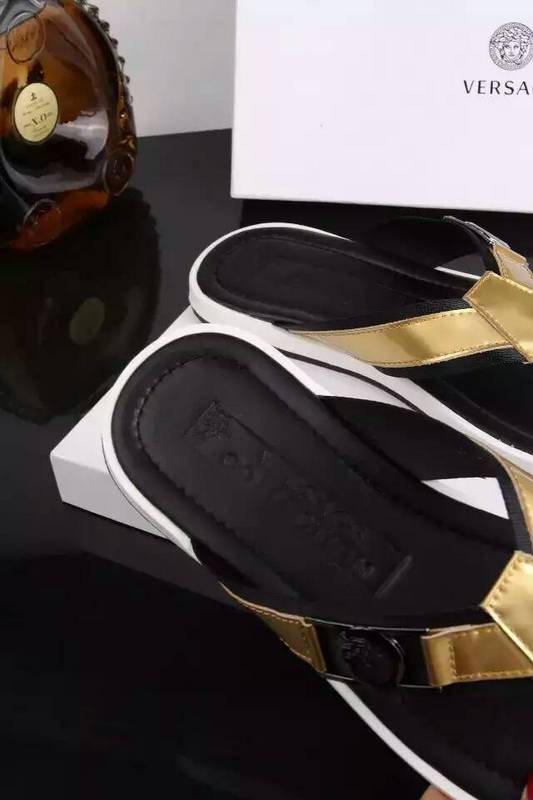 V Men slippers AAA-009