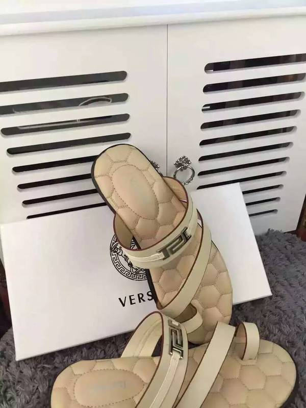 V men slippers AAA-054