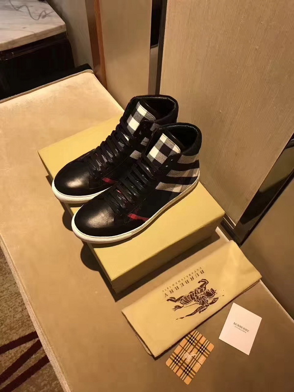 Burberry men shoes 1:1 quality-011