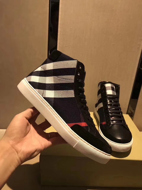 Burberry men shoes 1:1 quality-011