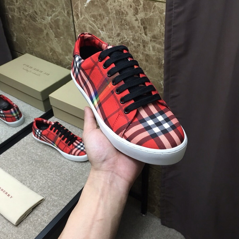 Burberry men shoes 1;1 quality-067