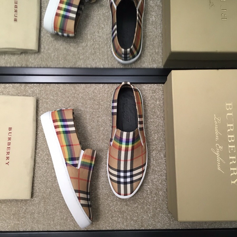 Burberry men shoes 1;1 quality-068