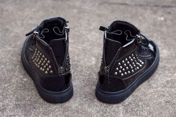 GIUSEPPE ZANOTTI STUDDED PATENT BLACK HIGH SNEAKERS FOR MEN ON SALE(with receipt)