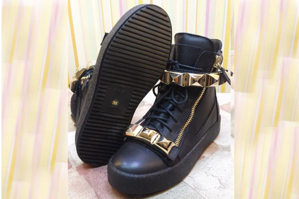 Giuseppe Zanotti Black Leather Gold Pyramid Bar High Top Sneakers(with receipt)