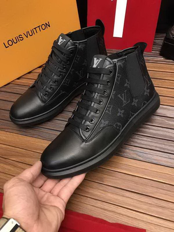 LV Men shoes 1:1 quality-1175